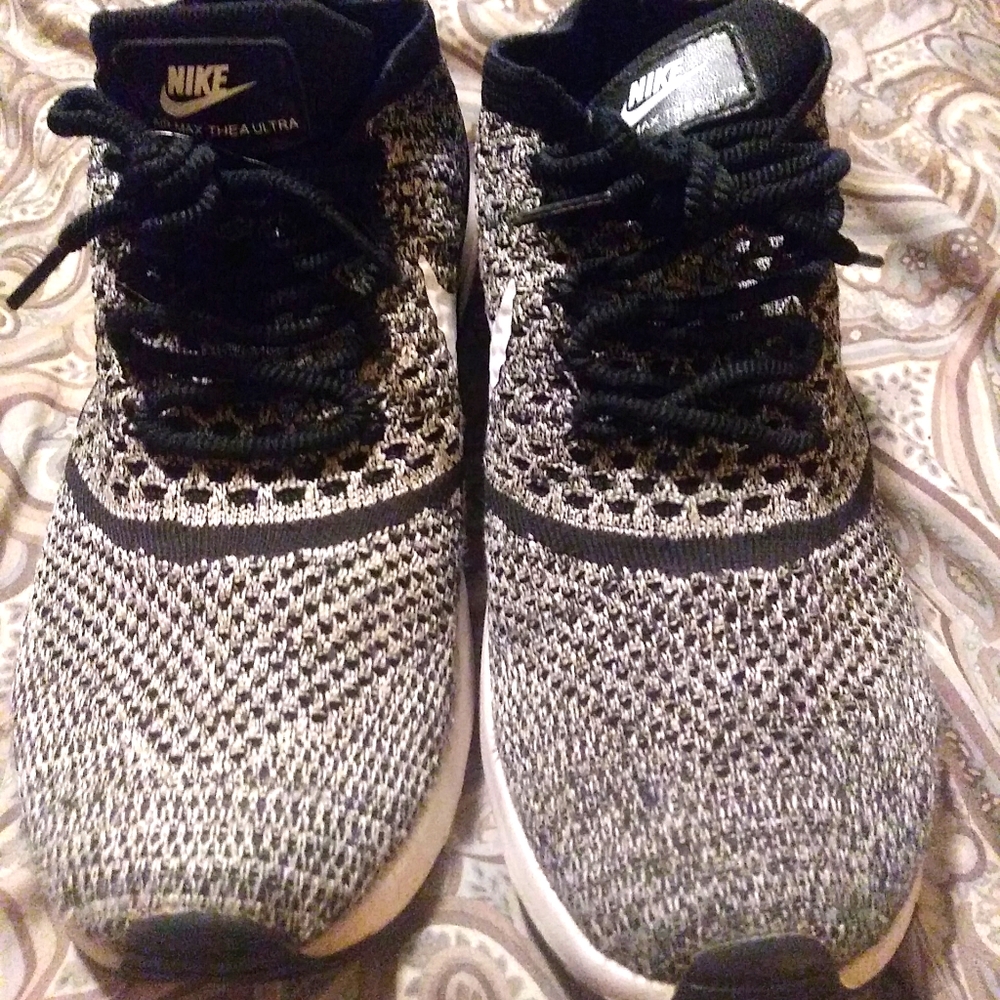 Nike women's airmax thea ultra flyknit